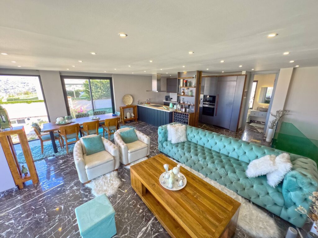 1st Livingroom
