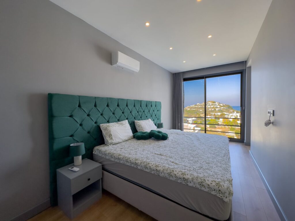 6th Bedroom
